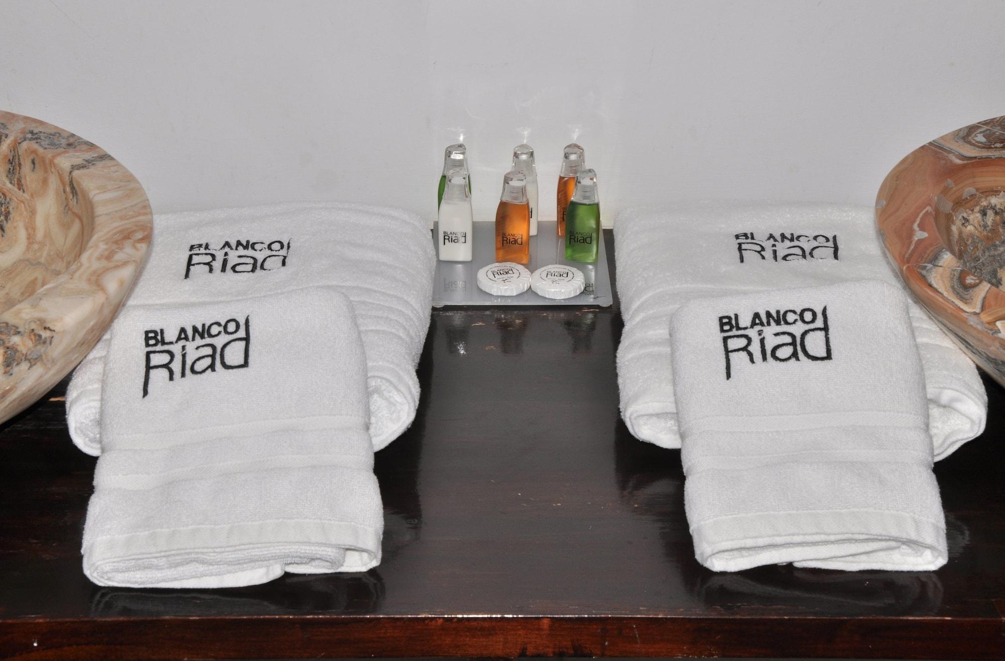 Hotel Blanco Riad Tetouan Exterior photo
